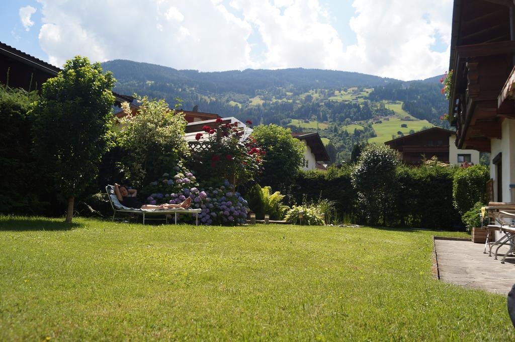 Apartment Alpin Aschau Im Zillertal Bagian luar foto